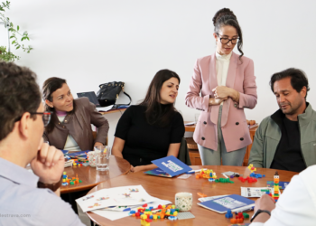 Dinâmica de Team Building imersivo realizado pela Destrava