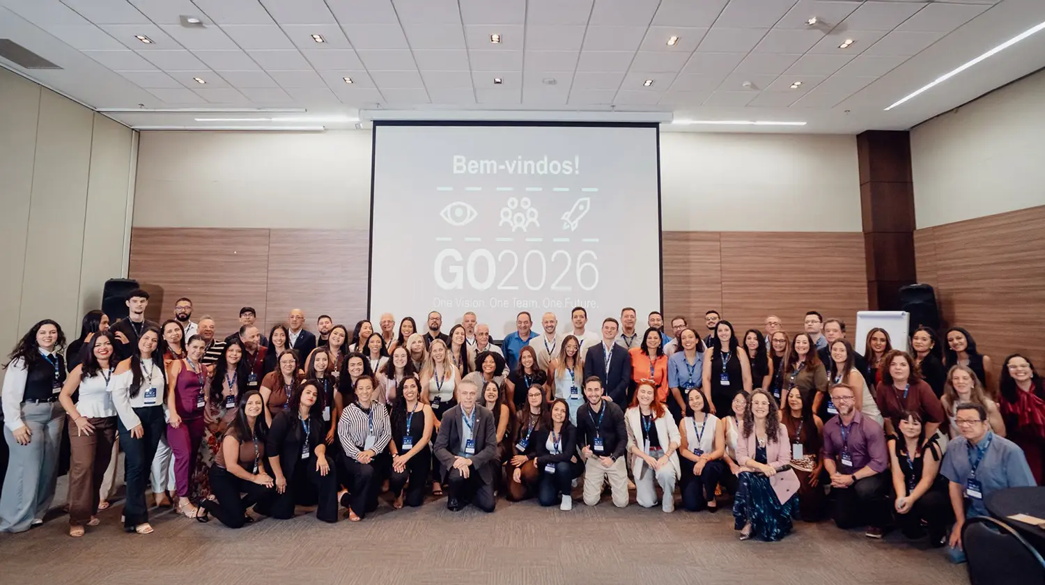 Colaboradores em Workshop sobre autoconhecimento para fins corporativos.